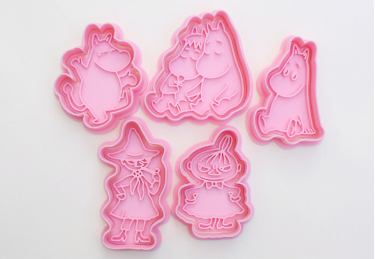 Juego de 5 cortadores de galletas Moomins
